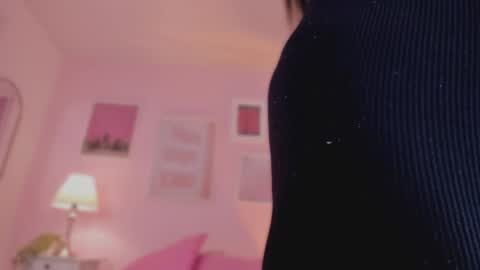 Snapshot of anneee_ chatting on March 12, 2:01 pm Anne online show from March 12, 2:01 pm