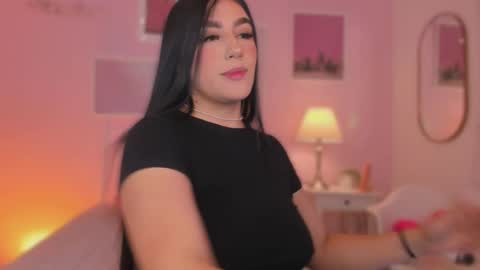 Snapshot of anneee_ chatting on February 26, 12:38 pm Anne online show from February 26, 12:38 pm