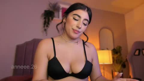Snapshot of anneee_ chatting on March 4, 5:56 pm Anne online show from March 4, 5:56 pm