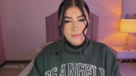 Snapshot of anneee_ chatting on February 25, 12:16 pm Anne online show from February 25, 12:16 pm