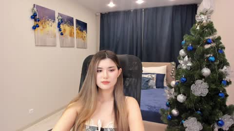Snapshot of annetli chatting on December 19, 2:12 am annetli online show from December 19, 2:12 am