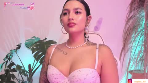 Angel online show from October 12, 3:37 pm