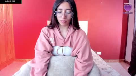 Annie online show from March 30, 8:53 pm