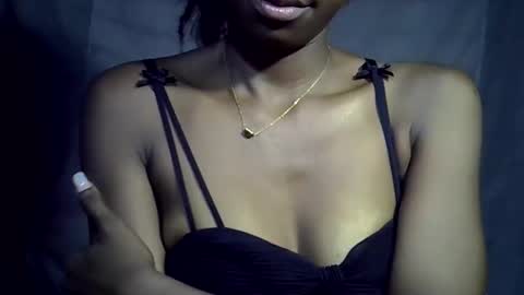 Annie online show from February 5, 9:40 pm