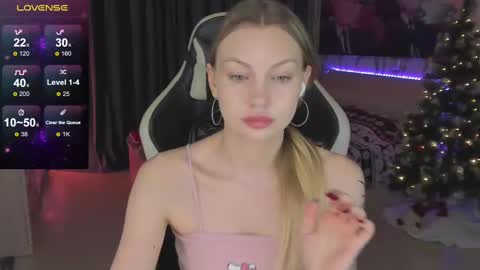 Snapshot of annie69kiss chatting on February 26, 7:32 pm Annie online show from February 26, 7:32 pm