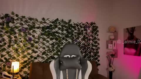 annie_barozzi online show from February 1, 3:07 pm