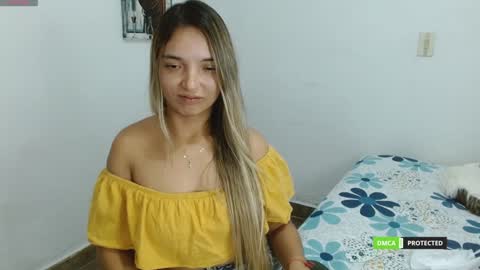 Snapshot of annie_che77y chatting on January 24, 6:35 am annie cherry independent model online show from January 24, 6:35 am