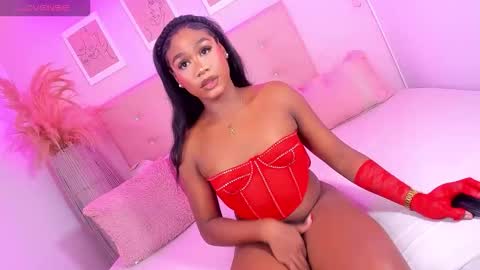 annie_dolce_ online show from November 8, 11:30 pm