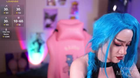 Snapshot of annie_may_may chatting on February 7, 11:12 am Annie May online show from February 7, 11:12 am