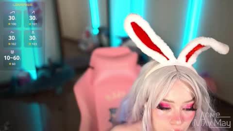 Annie May   online show from January 5, 6:00 pm