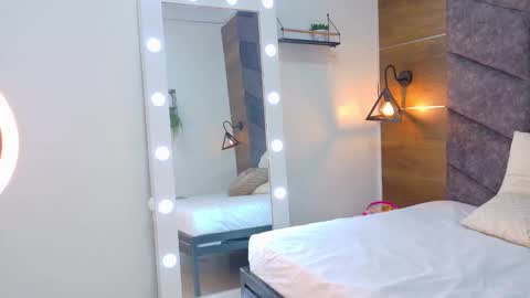 ANNIE online show from February 27, 12:09 pm