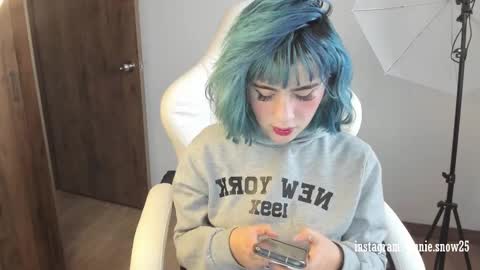 JEANNE no olvides seguirme dont forget follow me  uu online show from January 31, 9:48 pm