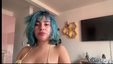 JEANNE no olvides seguirme dont forget follow me  uu online show from February 1, 7:02 pm