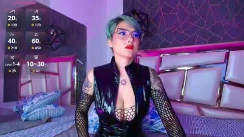 Annie  online show from September 29, 12:04 pm