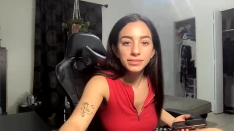 Snapshot of annie_xxx111 chatting on December 24, 7:28 am annie_xxx111 online show from December 24, 7:28 am