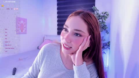 Snapshot of anniebrie chatting on December 20, 9:00 am Cassandra online show from December 20, 9:00 am