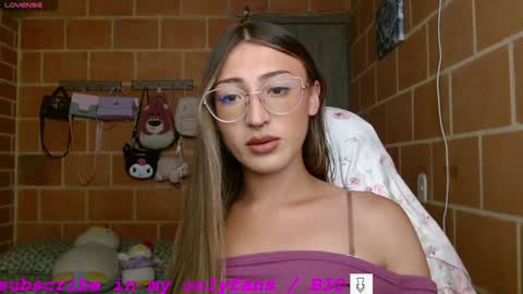 Annie online show from February 4, 1:27 pm