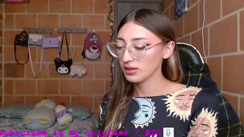 Annie online show from January 29, 2:10 pm