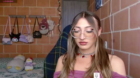 Annie online show from January 15, 2:35 pm