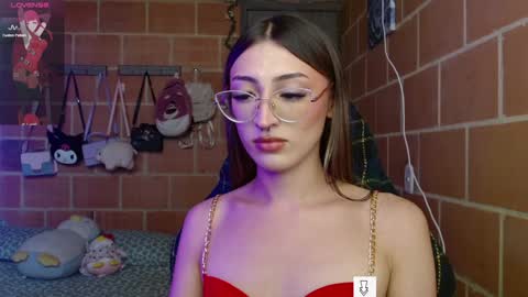 Annie online show from December 12, 3:48 pm