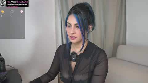 Annie FREE TRIAL IN BIO online show from October 25, 12:11 am