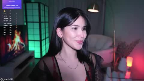 anniehillofficial_ online show from September 23, 8:26 pm