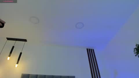 Annie online show from November 18, 12:08 pm