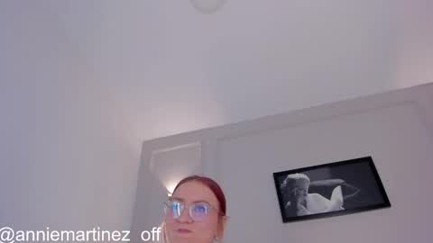 Annie online show from February 23, 11:44 am