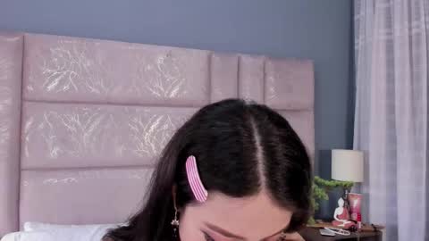 Annie online show from November 1, 4:17 pm