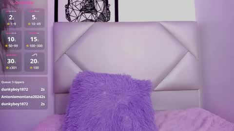 Annie Evans  online show from October 11, 5:05 pm