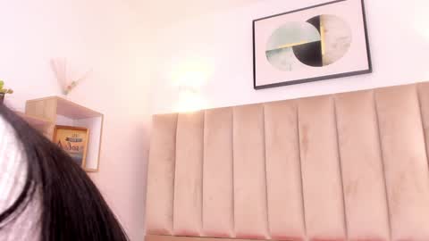 Annie Queen online show from February 1, 2:58 am