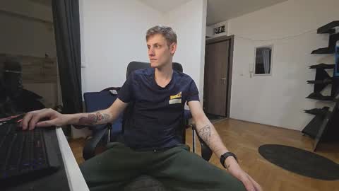    online show from November 19, 7:01 pm