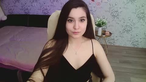 Annie online show from February 26, 10:04 pm