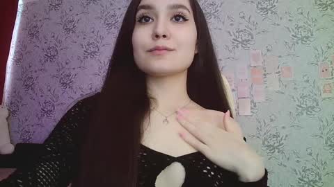 Annie online show from February 28, 7:15 am