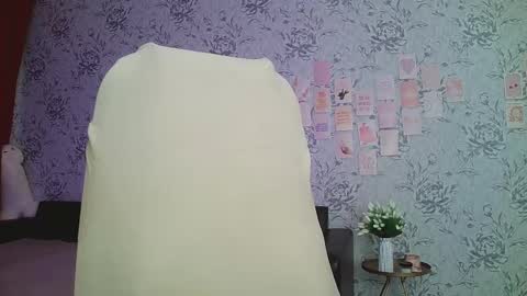 Annie online show from March 11, 5:02 pm