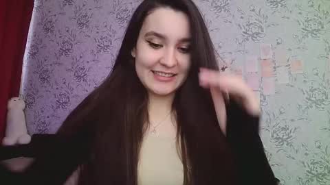 Annie online show from February 25, 8:03 am