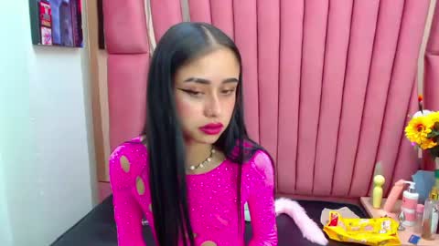 Snapshot of anny_swet chatting on January 15, 7:01 pm Anny online show from January 15, 7:01 pm