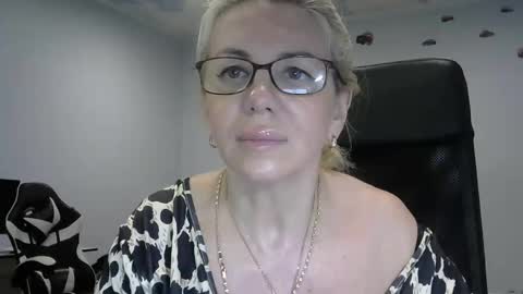 anny_wild1 online show from May 14, 5:44 pm