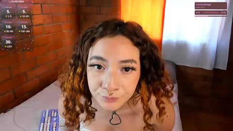 Anny  IG online show from December 31, 7:40 pm