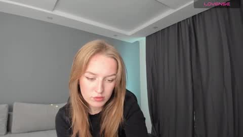 AnnyFourse online show from December 8, 10:19 am