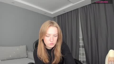 AnnyFourse online show from December 14, 12:33 am