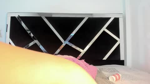 Snapshot of annyrosee chatting on March 4, 8:38 pm Anny online show from March 4, 8:38 pm