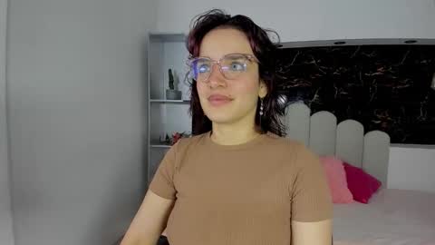 Anny online show from February 2, 8:05 pm