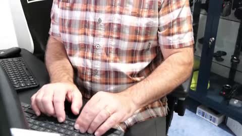 D online show from October 7, 12:45 pm