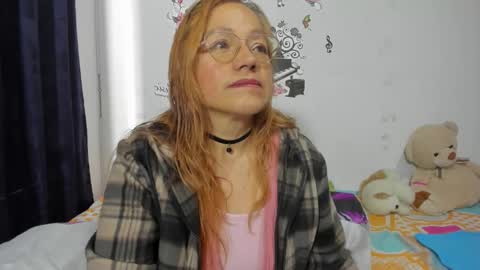anthonela_mature_ online show from October 12, 8:32 pm