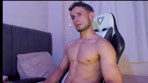 Snapshot of anthony_lewis_ chatting on September 10, 6:36 am Adonys Creeb online show from September 10, 6:36 am