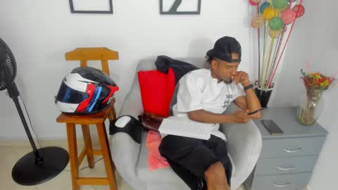       online show from October 8, 1:46 am