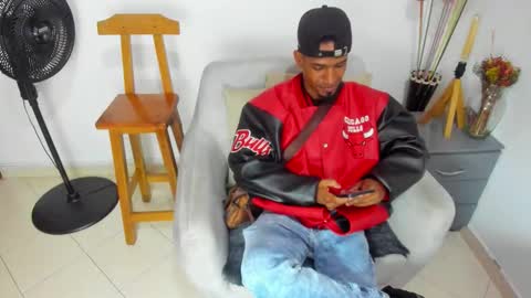       online show from February 10, 1:19 am