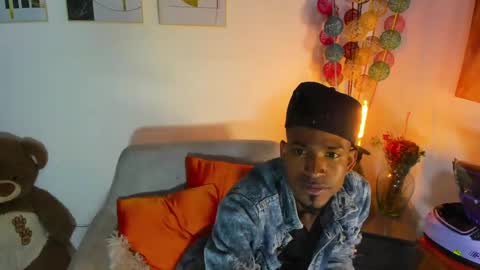       online show from March 18, 12:27 am