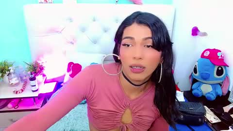 Snapshot of antonela_xx3 chatting on March 11, 10:53 pm antonela_xx3 online show from March 11, 10:53 pm